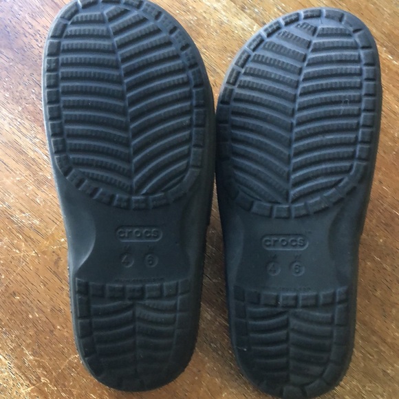 CROCS SLIDES Women’s, size 6, multi-color - Picture 5 of 7